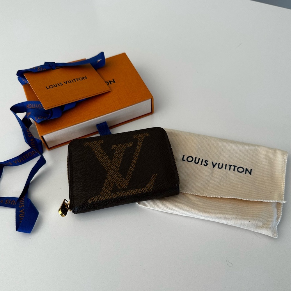 Ath LV Monogram Giant Logo Zippy Wallet - Picture 3 of 8